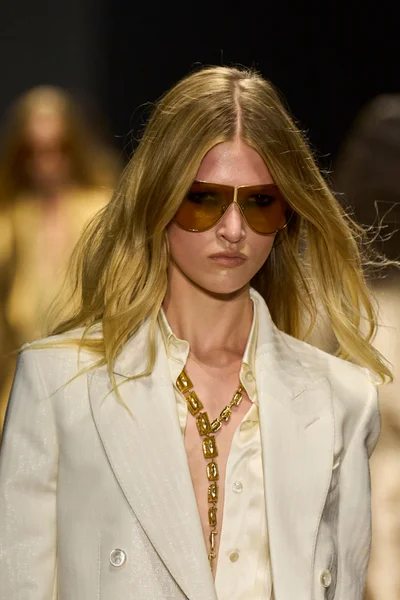 Look 149